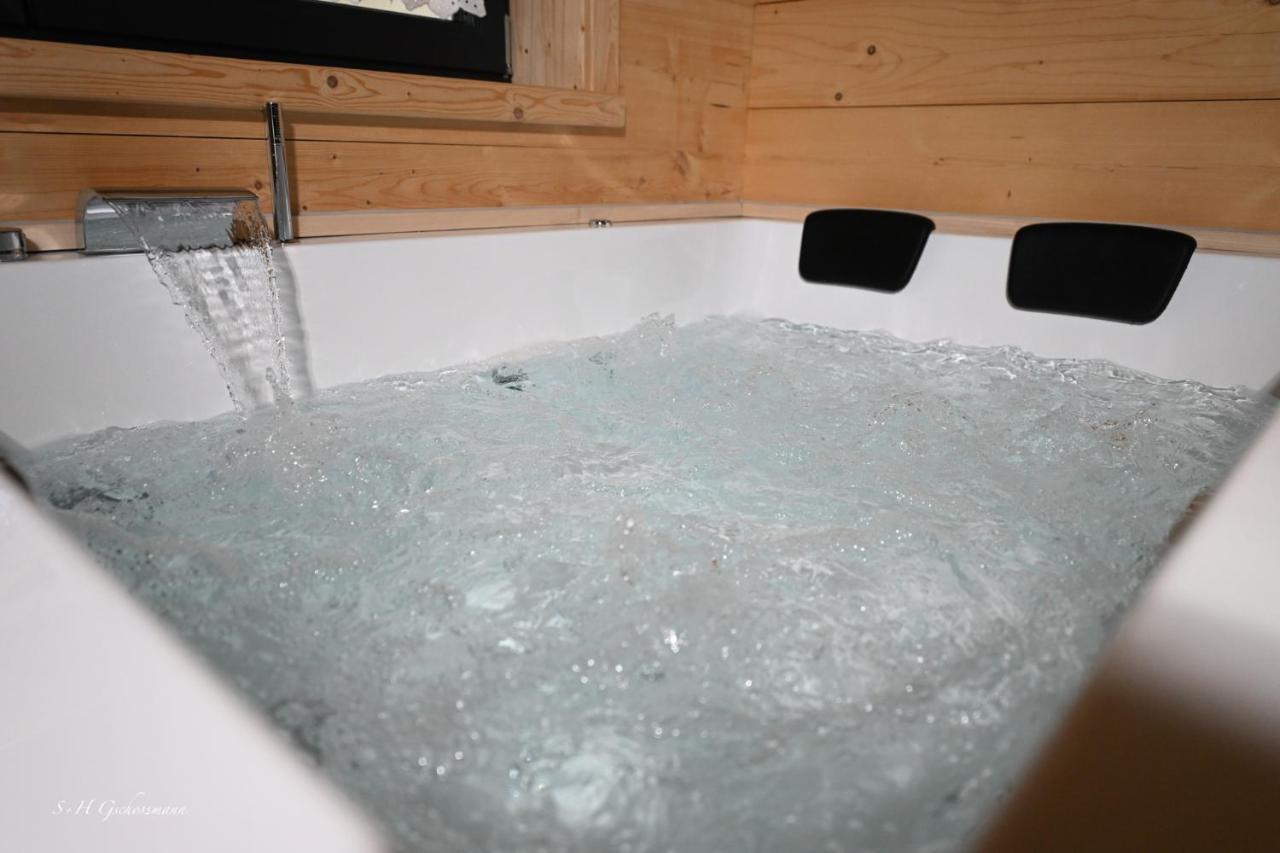 Holzwies Chalets Unterneukirchen Luaran gambar